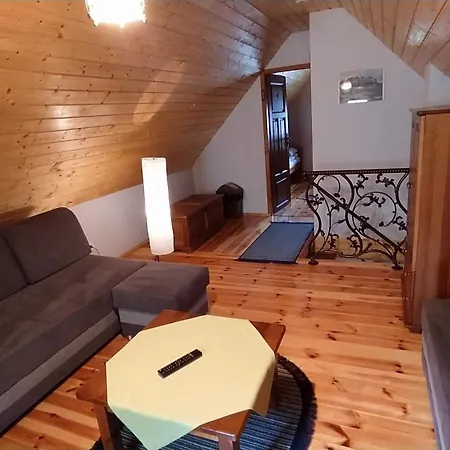 Jurajski Domek * Zarki